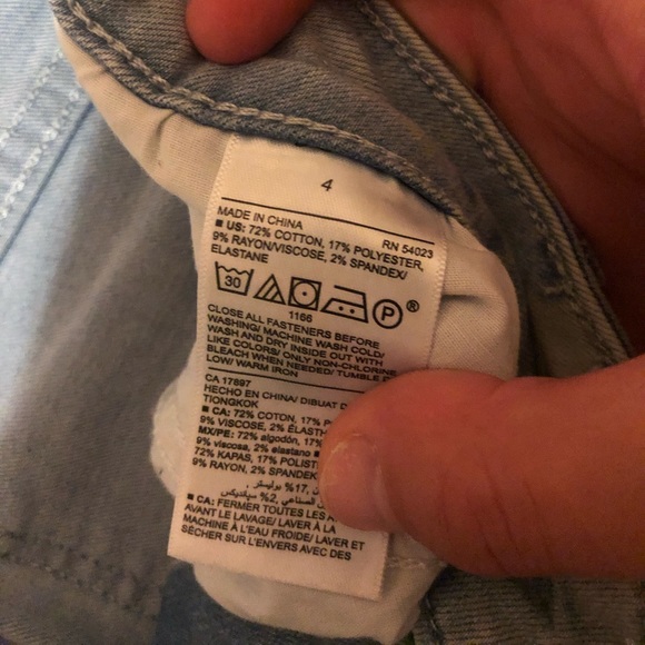 Old Navy light wash skinny jeans - Picture 5 of 5